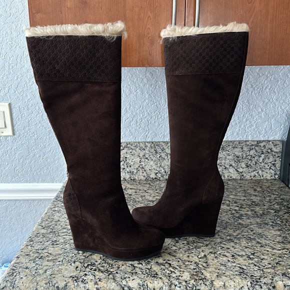 Brand new Gucci suede knee-high boots, size 41 - Picture 3 of 9